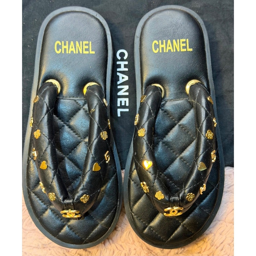 Chanel Black Quilted Leather Thong Sandals Charm Platform Flip Flops 23061120